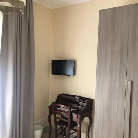Πανσιόν Theokritos Flat Siracusa Συρακούσες